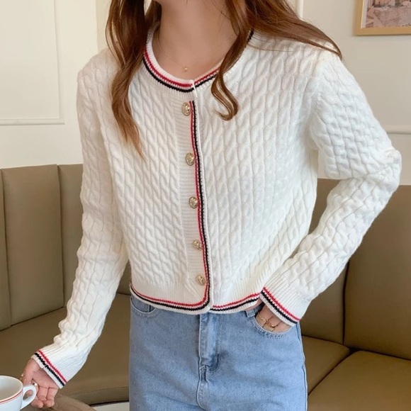 Cable knit sweater cardigan white stripe button cropped womens long sleeve - Picture 8 of 8